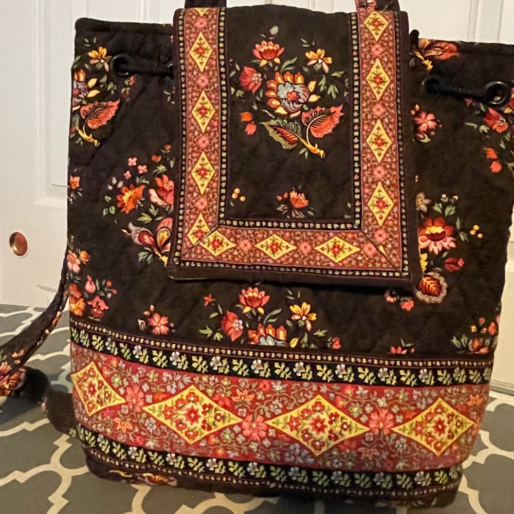 EUC Vera Bradley backpack in chocolat